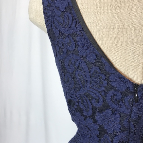Navy blue lace size 4 dress - Picture 7 of 10